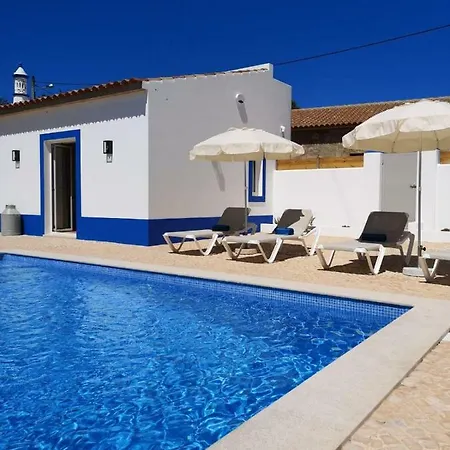Vivenda Com Piscina Privada A 4km Da Praia Quarteira