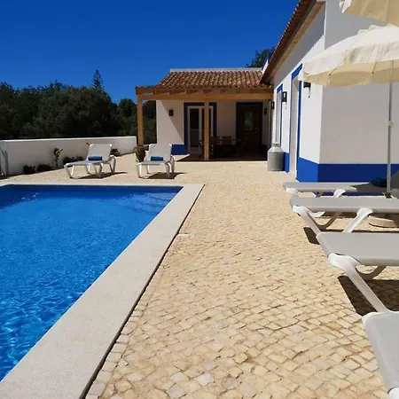 Vivenda Com Piscina Privada A 4km Da Praia *